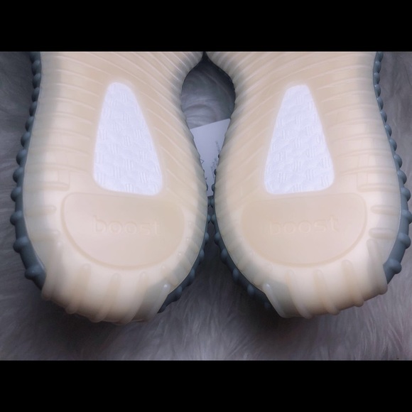 ❤️SOLD❤️ADIDAS yeezy boost 350 V2 adults size 5.5 - Picture 7 of 10